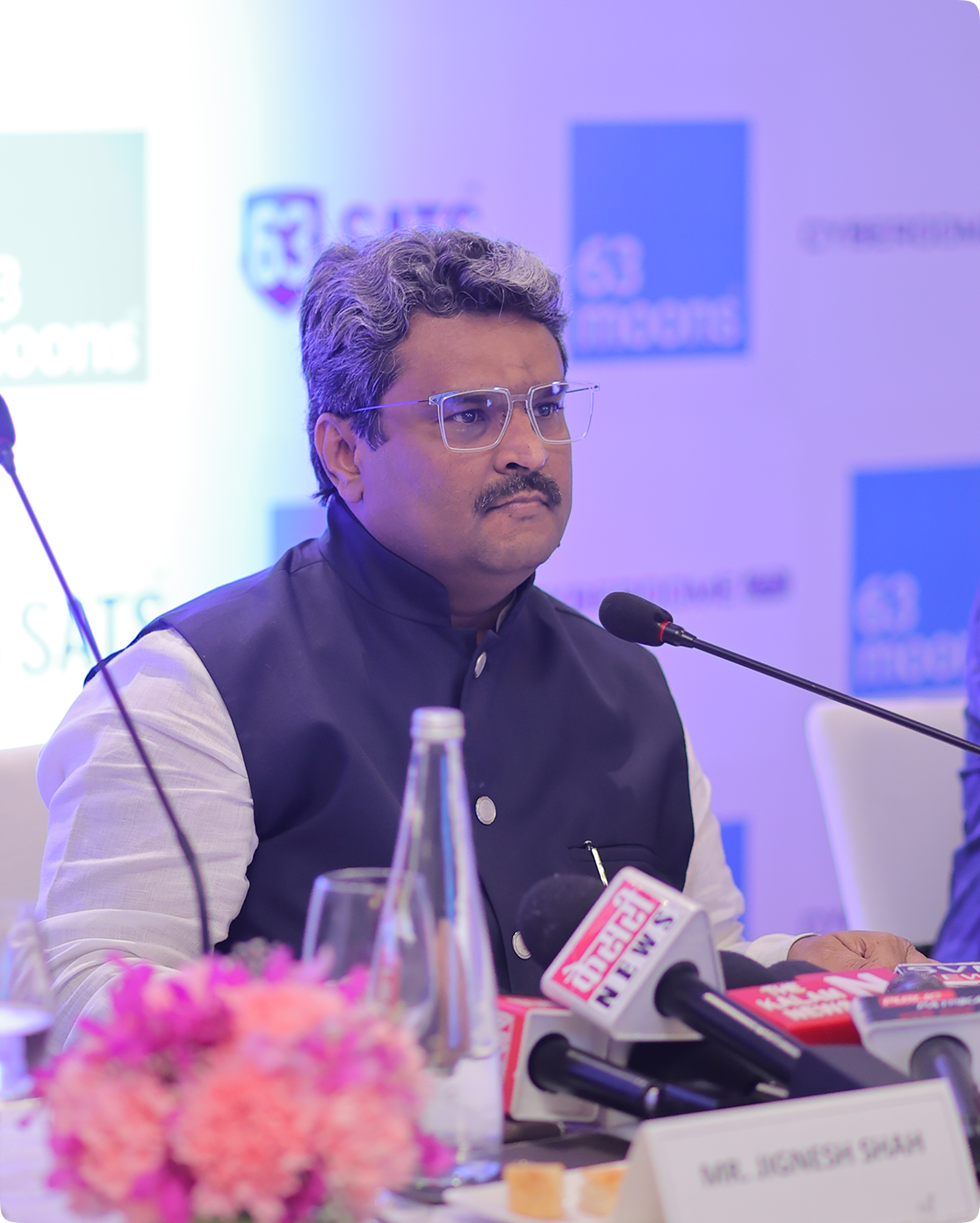 Jignesh Shah addressing an audience
