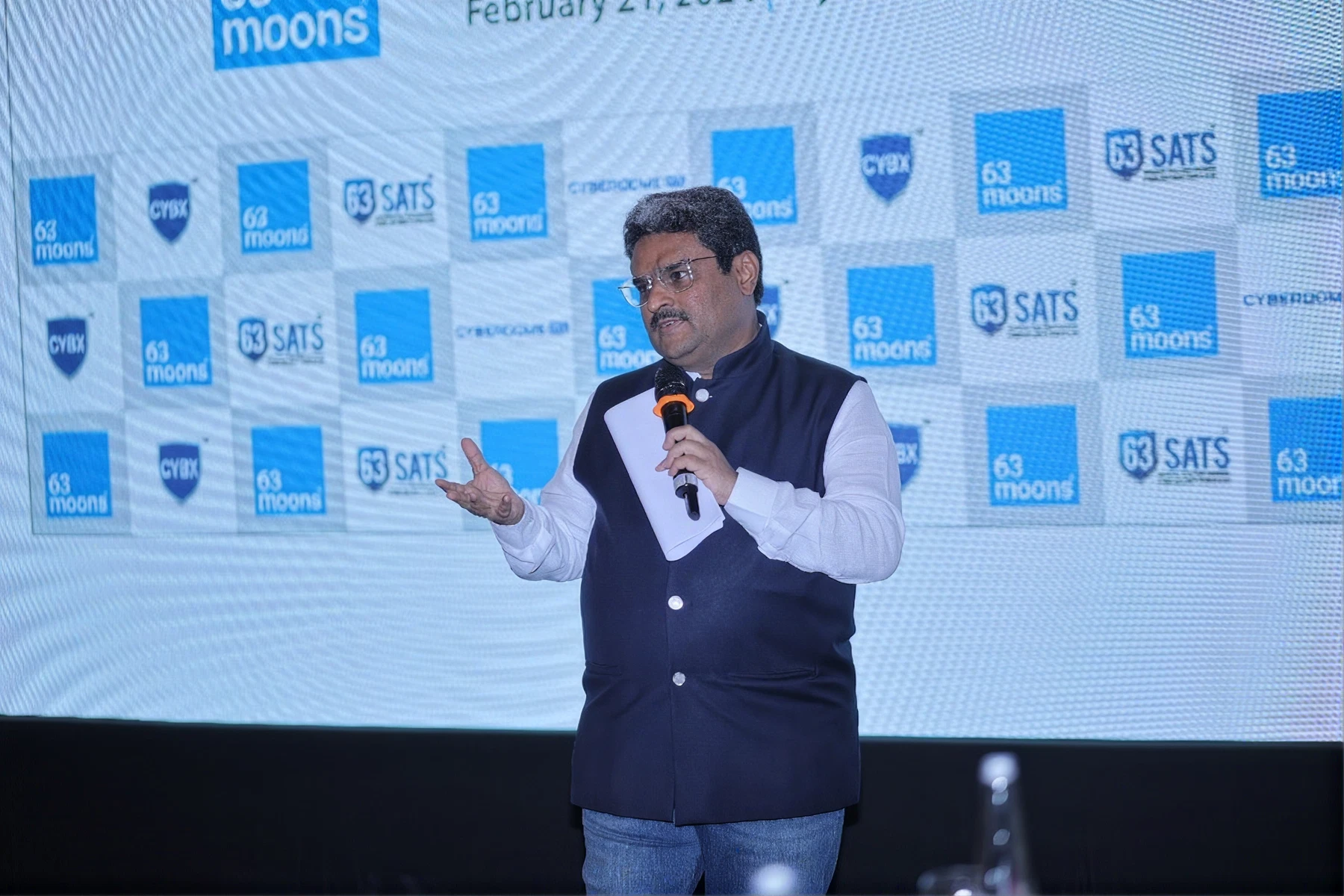 Jignesh Shah speaking at a 63 moons event